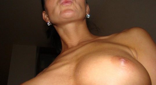 Vollbusige Frau für private Sexdates